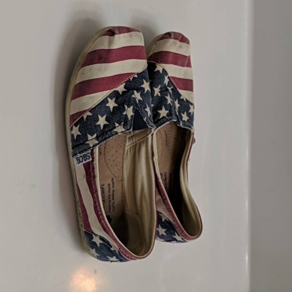 4/$20 Sz 8 Red White and Blue Bobs